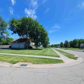 landscape maintenance by BERGEN LAWNS & LANDSCAPING LLC reviewed on August 21, 2025