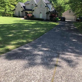yard care by Cleancut Landscaping reviewed on August 16, 2025