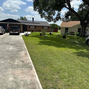 yard care by Clean Cut Lawn Service reviewed on February 7, 2026