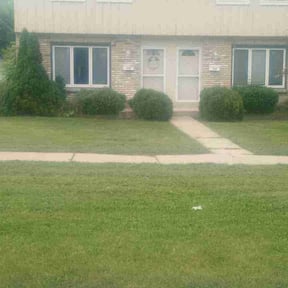 lawn service by Garrett’s Lawn Care reviewed on March 27, 2024