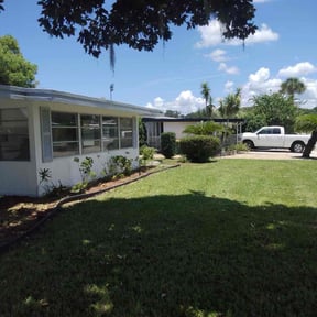 landscaping by Douglas Lawn and Services reviewed on November 29, 2025