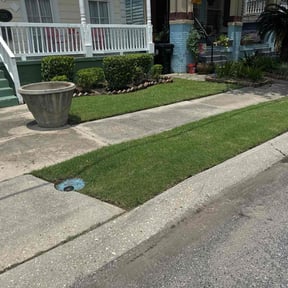 landscape maintenance by Gerald Helmke reviewed on October 26, 2023