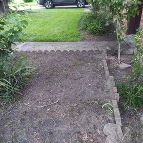 Flower Bed Weeding by Salvador Lawn and Tree Service reviewed on August 19, 2025