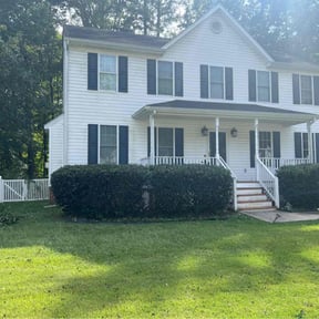 Bush Trimming by Green Lawn and Services reviewed on October 24, 2025