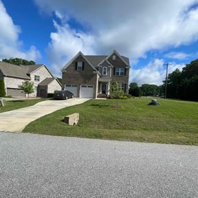 residential landscaping by LSLTDallas/FortWorthTruGreen reviewed on August 20, 2025