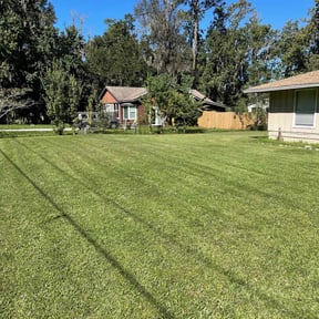 yard maintenance by PerFAct Lawns reviewed on August 20, 2025