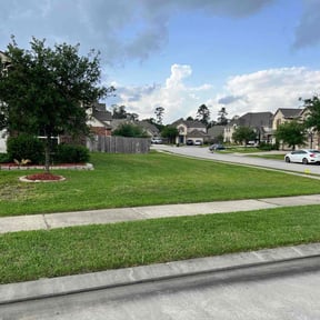 lawn care by Rod Lawn Service reviewed on April 26, 2025