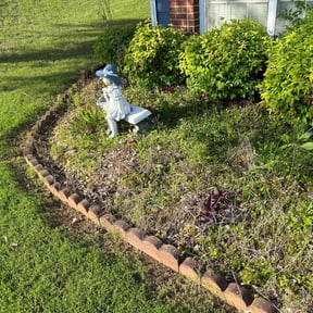 Flower Bed Weeding by Eastside scapes reviewed on September 12, 2026