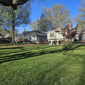 gardening service by Paradise landscaping reviewed on January 1, 2026