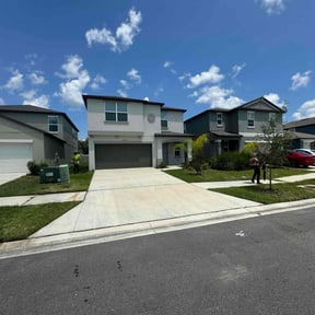 yard maintenance by Onyx Blade Lawncare reviewed on August 16, 2025