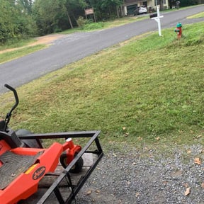 grass cutting by Jo Lawn Care reviewed on November 9, 2017