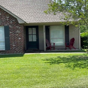 lawn care by Steele Edge Lawncare reviewed on August 15, 2025