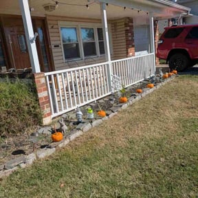 Flower Bed Weeding by No Time Wasted reviewed on October 22, 2025