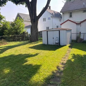 lawn care by Niles property management reviewed on July 7, 2025