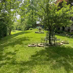 yard care by Johnsons Care reviewed on December 4, 2025