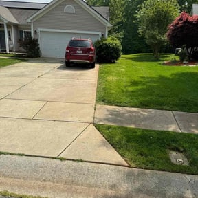 yard work by JW Lawn Care Service reviewed on November 23, 2025