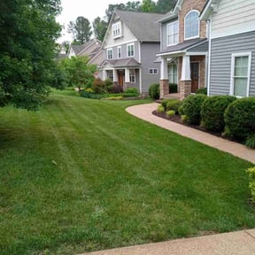lawn care services by Hanover Lawncare reviewed on August 31, 2024
