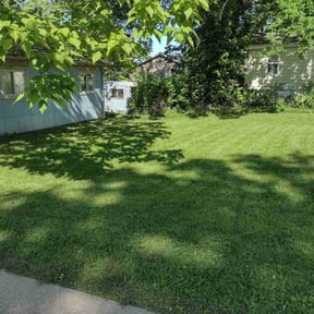 lawn care by Hyde reviewed on August 17, 2025