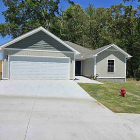 landscaping by Kelly Lawn Care reviewed on August 20, 2025