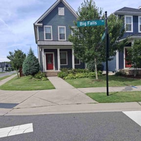residential landscaping by SS Junk Removal and Hauling reviewed on August 17, 2025