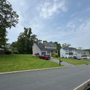lawn service by Schlener Lawn Care reviewed on August 15, 2025