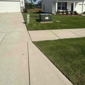 landscape maintenance by Top D Lawn care LLC reviewed on December 29, 2025