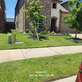 turf maintenance by Gerald Helmke reviewed on August 19, 2025