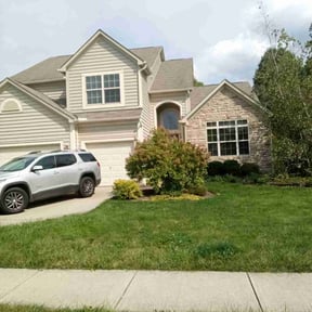 Bush Trimming by Rivers Lawn Care reviewed on August 20, 2025
