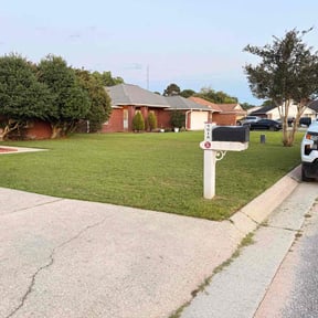 gardening service by Southern Texas Landscapers reviewed on August 19, 2025