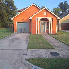 residential landscaping by Street Cutterz reviewed on August 15, 2025