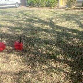 Leaf Removal by Cw lawncare LLC reviewed on September 9, 2025