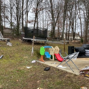 Leaf Removal by MPLS GARDEN CARE LLC reviewed on September 9, 2025