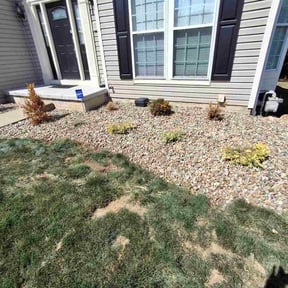 Flower Bed Weeding by Elite Landscaping reviewed on October 24, 2025