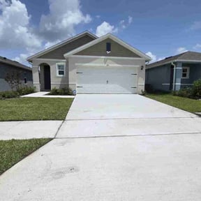 grass cutting by Chuyin's Lawn Care LLC reviewed on August 19, 2025