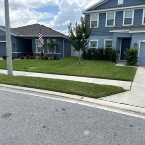 lawn maintenance by Rwd services reviewed on August 20, 2025