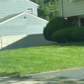 grass maintenance by Abundant Harvest Lawn Care LLC reviewed on April 14, 2024