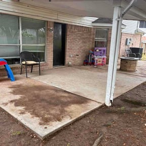 Leaf Removal by Level Up Landscaping LLC reviewed on April 10, 2026