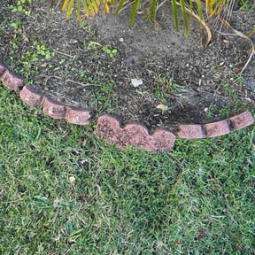 Flower Bed Weeding by Denali Lawn Pro reviewed on November 20, 2025