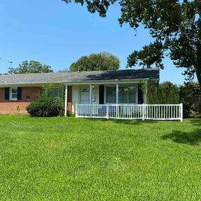 residential landscaping by Aparicio Lawn Care reviewed on August 16, 2025