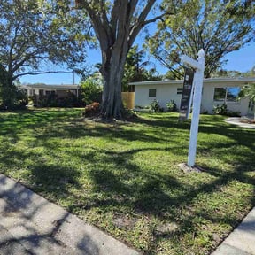 landscaping by Smitty’s Lawn Service reviewed on August 15, 2025