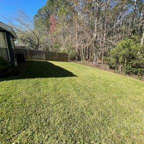 yard care by Danny’s Lawn Service reviewed on August 16, 2025