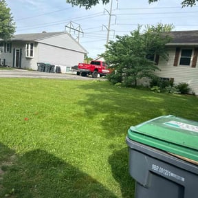 lawn service by Ernesto’s Lawn Care reviewed on March 22, 2024