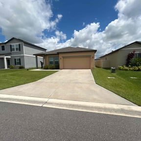 gardening service by Family Matters Property Care LLC reviewed on November 23, 2025