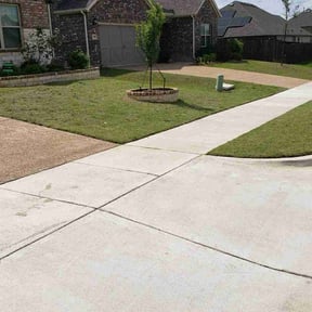 landscaping by Tubby's Lawn Care Services, LLC reviewed on August 20, 2025