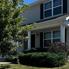 Bush Trimming by Top Dog Lawn Care reviewed on November 24, 2025