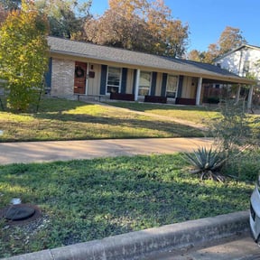 Leaf Removal by Evergreen landscaping reviewed on August 21, 2025