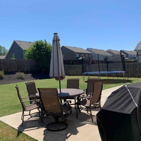 landscape maintenance by Calleigh's Enterprise reviewed on August 21, 2025