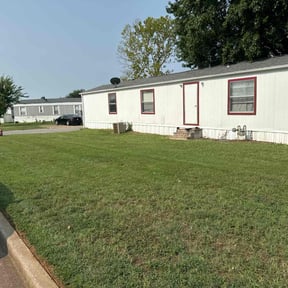 grass cutting by Tulsa Lawn Care reviewed on April 13, 2025