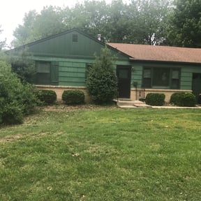Bush Trimming by RTH Lawn Service & Landscaping LLC reviewed on August 21, 2025