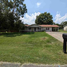 landscaping services by Onyx Blade Lawncare reviewed on August 16, 2025